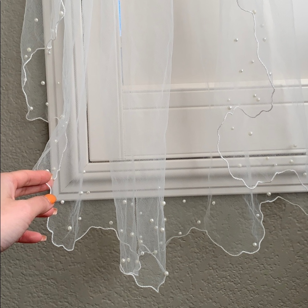 Veil - Picture 3 of 3